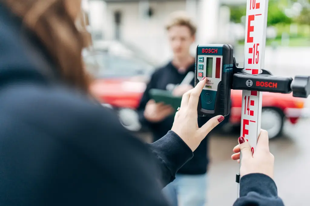 Vermessung einer Baustelle mit einem Bosch gerät